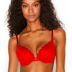 👌💋 Victorias Secret Satin Plunge Push up Bra💋👌